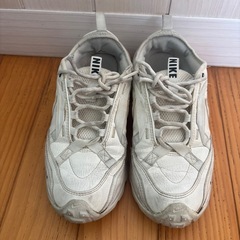 NIKE    TC7900   23.5cmの画像