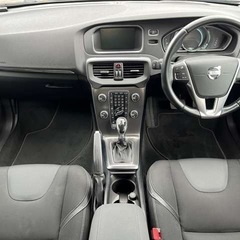 希少なブラック　ボルボ　V40の画像