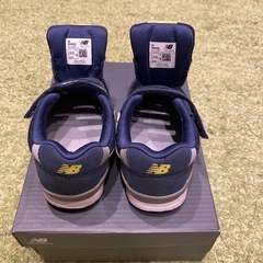 996ニューバランスキッズシューズの画像
