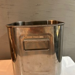 【角ポット】21cm 目盛り・蓋付の画像