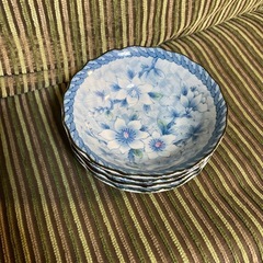 小皿 青 花柄 4個の画像