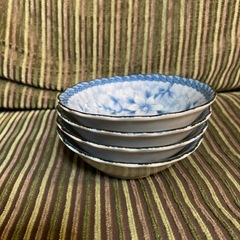 小皿 青 花柄 4個の画像