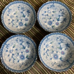 小皿 青 花柄 4個の画像