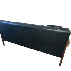 3人掛けソファ + オットマン付き　ブラック／合皮　格安の画像