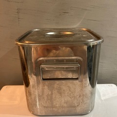 【角ポット】19.5cm 目盛り・蓋付の画像