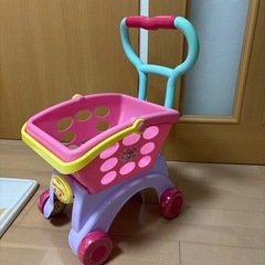 ディズニー おままごと カート
の画像