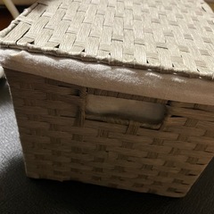 カゴ？収納ボックスの画像