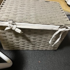 カゴ？収納ボックスの画像