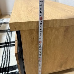 テレビボードの画像