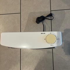 遠赤外線ヒーター 電気ヒーター ストーブ 3段階調整の画像