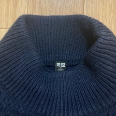 UNIQLO　モックネックセーターの画像