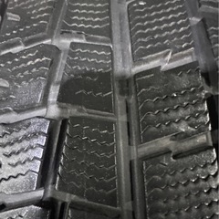 17インチ　225/60/17 スタッドレスセット　4本の画像