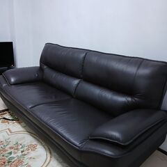 レザーソファーの画像
