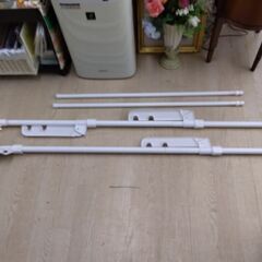 超極上美品　物干し竿　ハンガーラック　突っ張り棒　洗濯機 ラック　ハンガー　ラックの画像