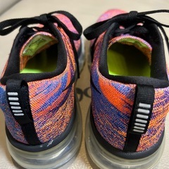 NIKEオレンジグラデーションニットスニーカー♪の画像