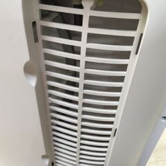 定価1万円以上　展示引き上げ品　人感センサー搭載　省エネ　パネルヒーター　電気ストーブ　オイルヒーター より安全　ストーブの画像