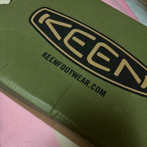 keen  サンダル 24.5 試し履きの（