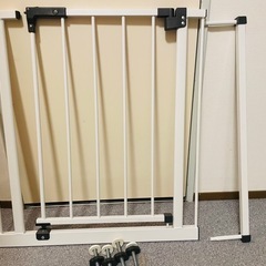 ベビーゲート（西松屋購入・約1年使用）の画像