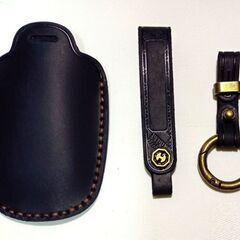 未使用 社外品 カローラクロス 10系 キーケース キーホルダー 3ボタンブラック 本革 落下キズ防止の画像