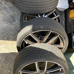 20インチタイヤホイールの画像