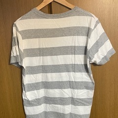 GU Tシャツ  ボーダーデザインの画像