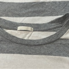 GU Tシャツ  ボーダーデザインの画像