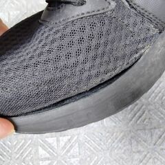 中古 アディダス25.5cmとスケッチャーズ26.0cmのスニーカーの二足セット 黒 メンズの画像