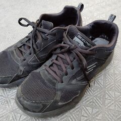 中古 アディダス25.5cmとスケッチャーズ26.0cmのスニーカーの二足セット 黒 メンズの画像