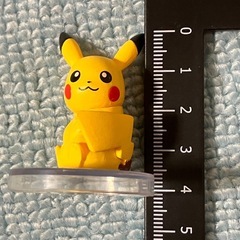 ピカチュウ  ガチャの画像