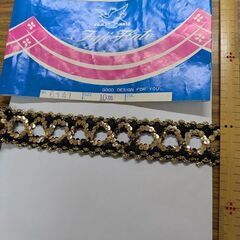 得★金糸チロリアンテープ2，5㎝巾1㍍2500円を50センチ990円の画像