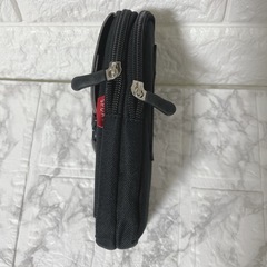 ベルトポーチ スマホポーチ 黒　ウエストポーチ ブラック 軽量 縦型 26の画像