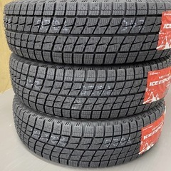 新品　4本　国産　スタッドレス　175 65 14 の画像