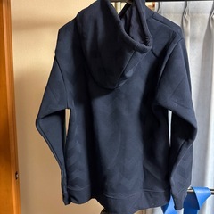 ハウスオブブルースネイビーパーカーの画像