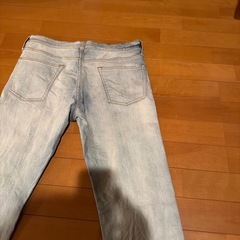 GUメンズスキニーデニムライトブルー32インチの画像