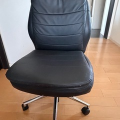 【高さ調節可能】学習椅子の画像