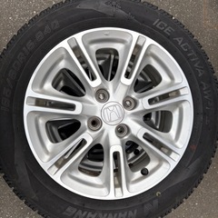 スタッドレスタイヤ 185/60R15 ホンダ フィットの画像