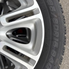 スタッドレスタイヤ 185/60R15 ホンダ フィットの画像