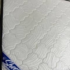 Irisのマトレスとベッドの画像