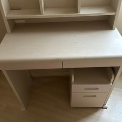 ニトリ学習机の画像
