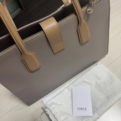 【美品】FURLA ハンドバッグ metroの画像