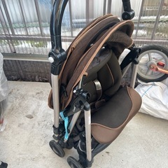 コンビベビーカーの画像