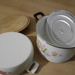 ホーロー鍋　蒸し器、おでん鍋（未使用品）の画像
