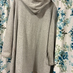 軽いジャンパーの画像