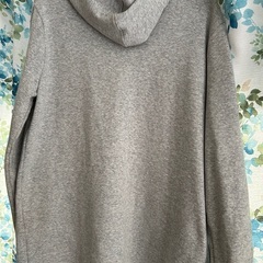 軽いジャンパーの画像