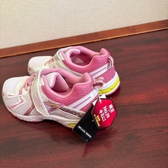 瞬足、子供スニーカー
の画像