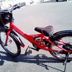 22インチ　ブリヂストン　赤　男の子自転車　変速　LEDライトの画像