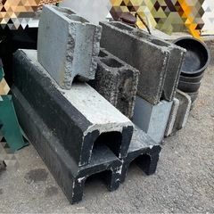 レンガ　ブロック　たくさんの画像