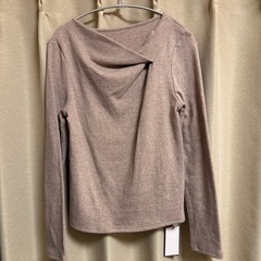 【新品未使用】イレギュラーニットの画像