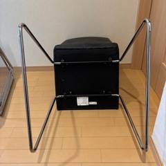 イス4脚セット500円の画像