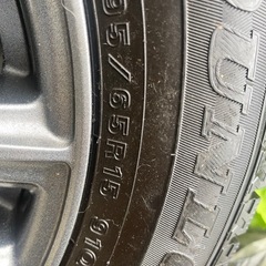 ダンロップスタッドレスタイヤの画像